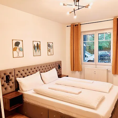 Boho-apartment Mit Terrasse - Ruhig & Zentrumsnah דירה *