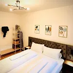 Boho-apartment Mit Terrasse - Ruhig & Zentrumsnah