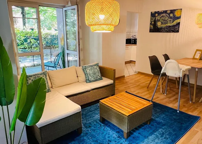 Boho-apartment Mit Terrasse - Ruhig & Zentrumsnah Διαμέρισμα *